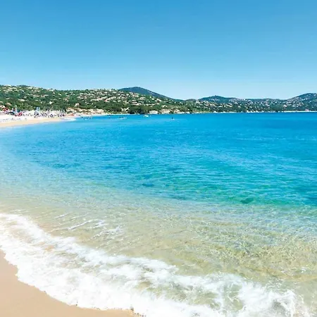 فيلة 8 Pers A 30m De La *