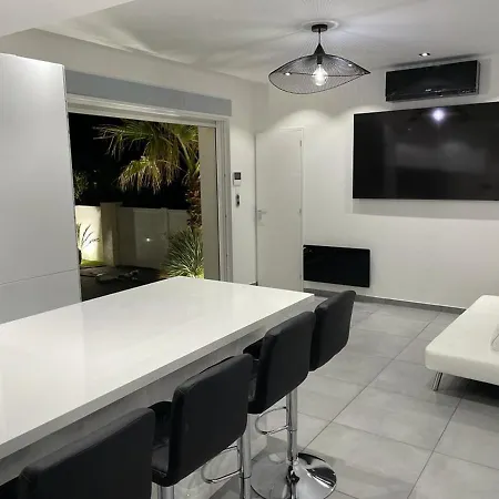 8 Pers A 30m De La فيلة سانت ماكسيم