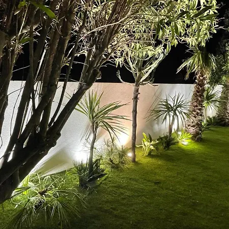 فيلة 8 Pers A 30m De La